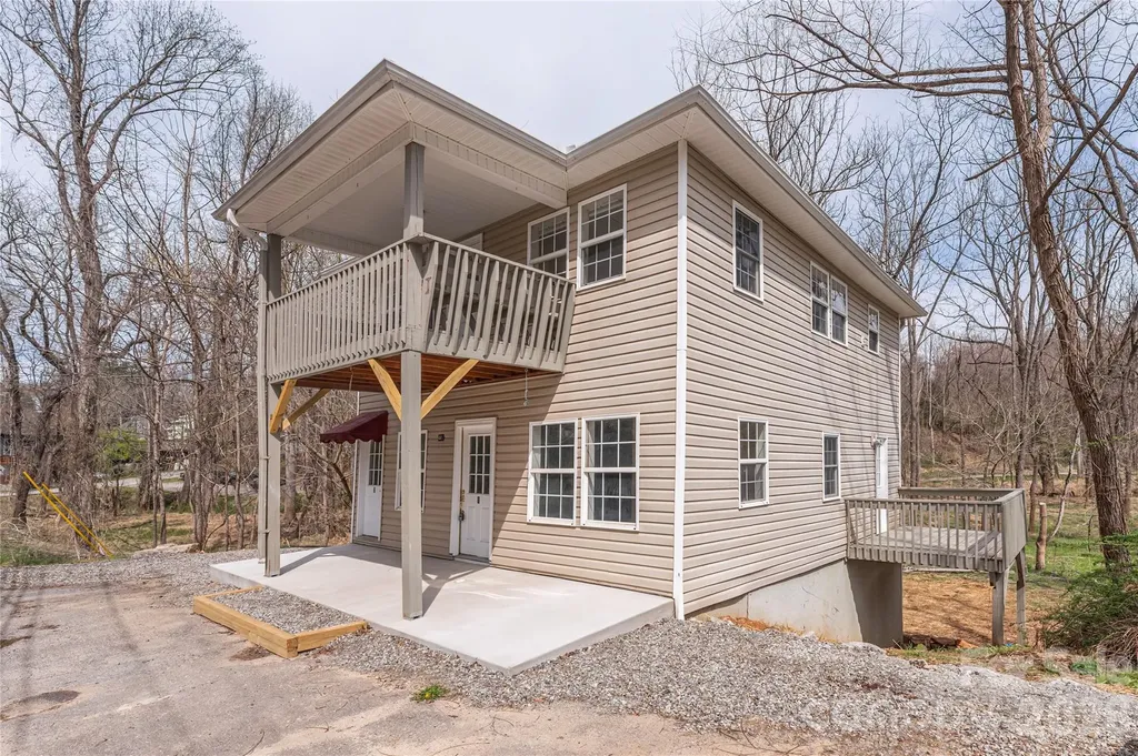 448 Sand Hill Road Asheville NC 28806