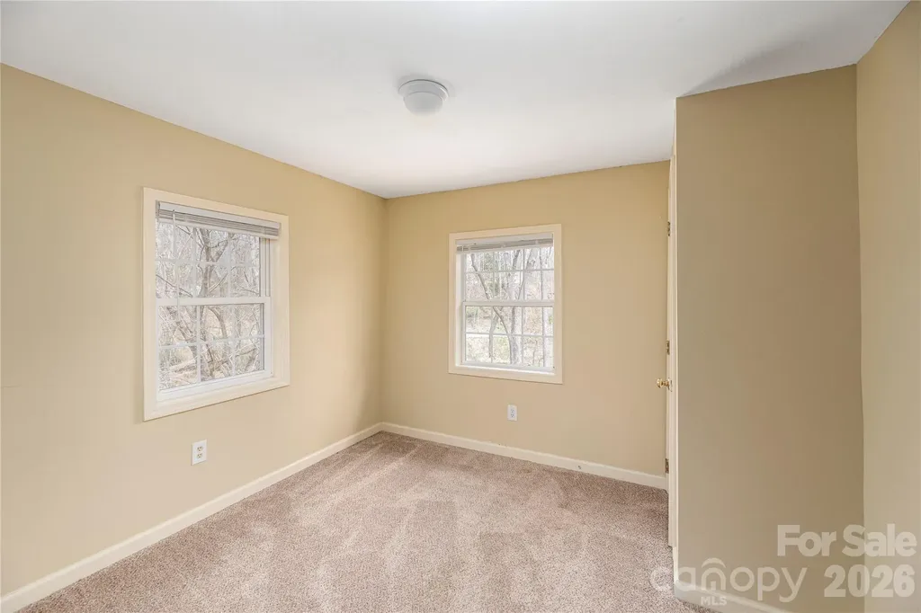 448 Sand Hill Road Asheville NC 28806