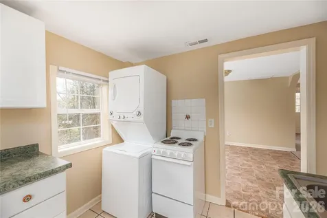 448 Sand Hill Road Asheville NC 28806