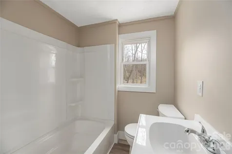 448 Sand Hill Road Asheville NC 28806