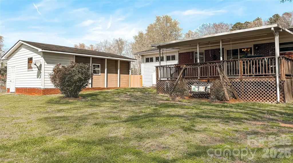 2011 Mountain Creek Road Albemarle NC 28001