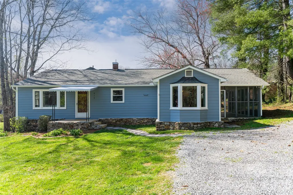 215 Browning Avenue Hendersonville NC 28791