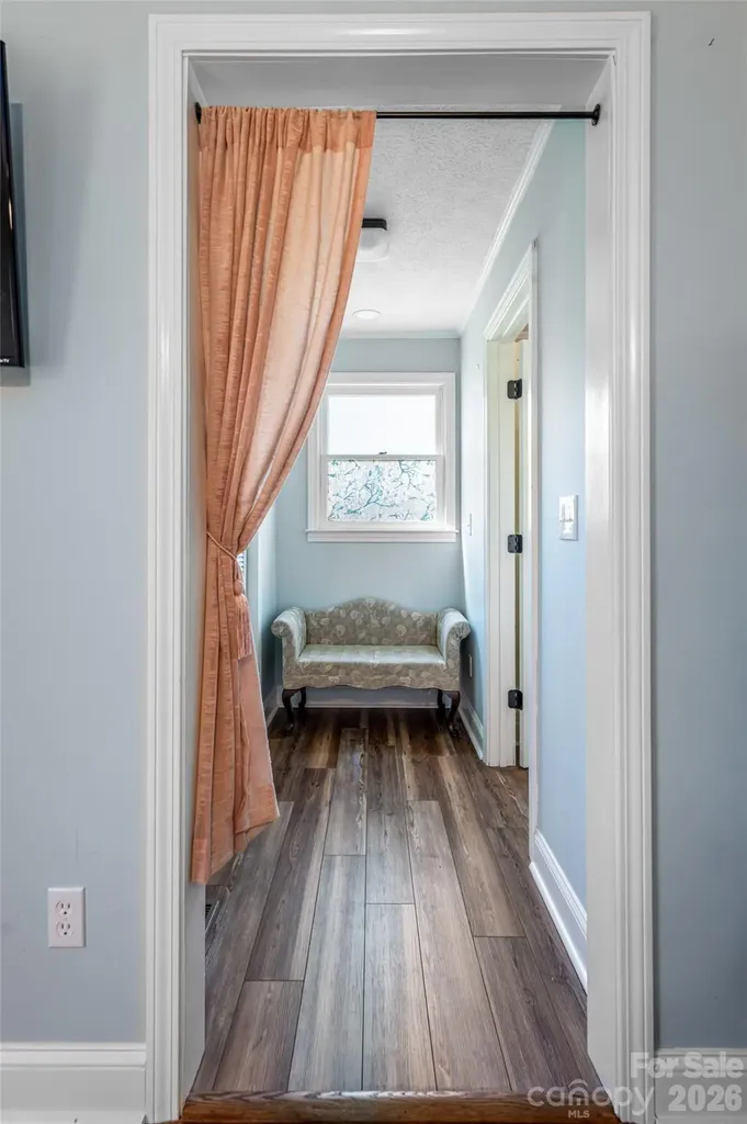215 Browning Avenue Hendersonville NC 28791