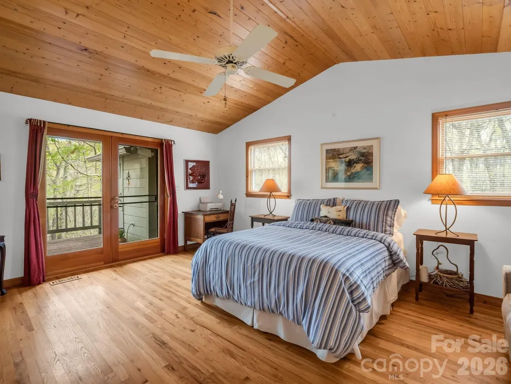 780 Rixhaven Drive Saluda NC 28773