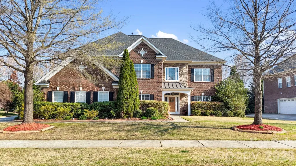 8715 Savannah Road Harrisburg NC 28075