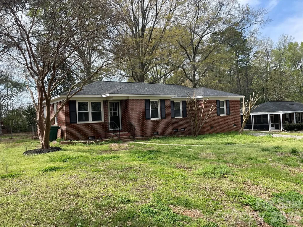 107 Berry Street Chester SC 29706