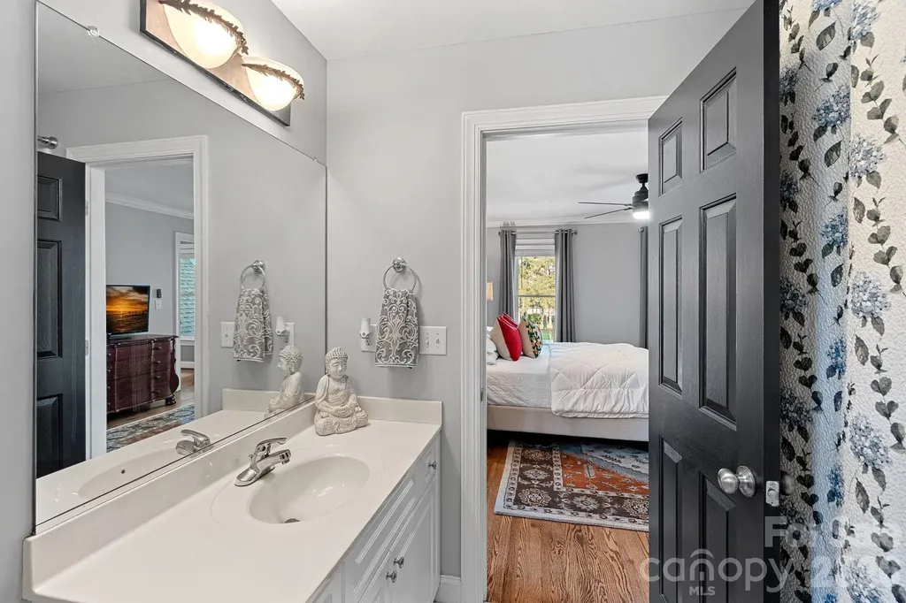 173 Yadkin Falls Road New London NC 28127