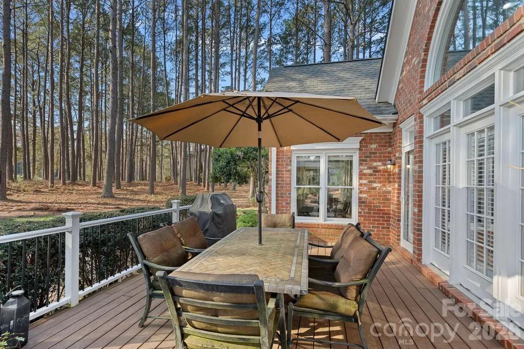 173 Yadkin Falls Road New London NC 28127