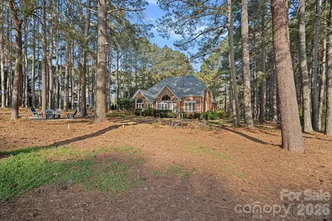 173 Yadkin Falls Road New London NC 28127