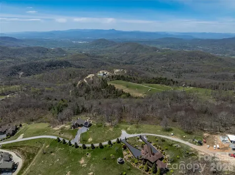 487 Grand Highland Drive Hendersonville NC 28792