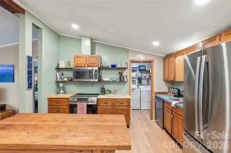 611 Turkey Creek Terrace Leicester NC 28748