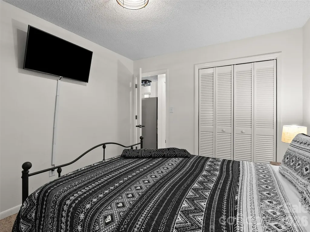 34 Fernbrook Road Maggie Valley NC 28751