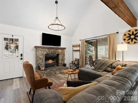 34 Fernbrook Road Maggie Valley NC 28751