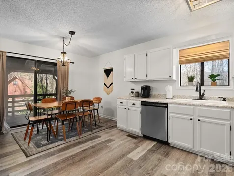 34 Fernbrook Road Maggie Valley NC 28751