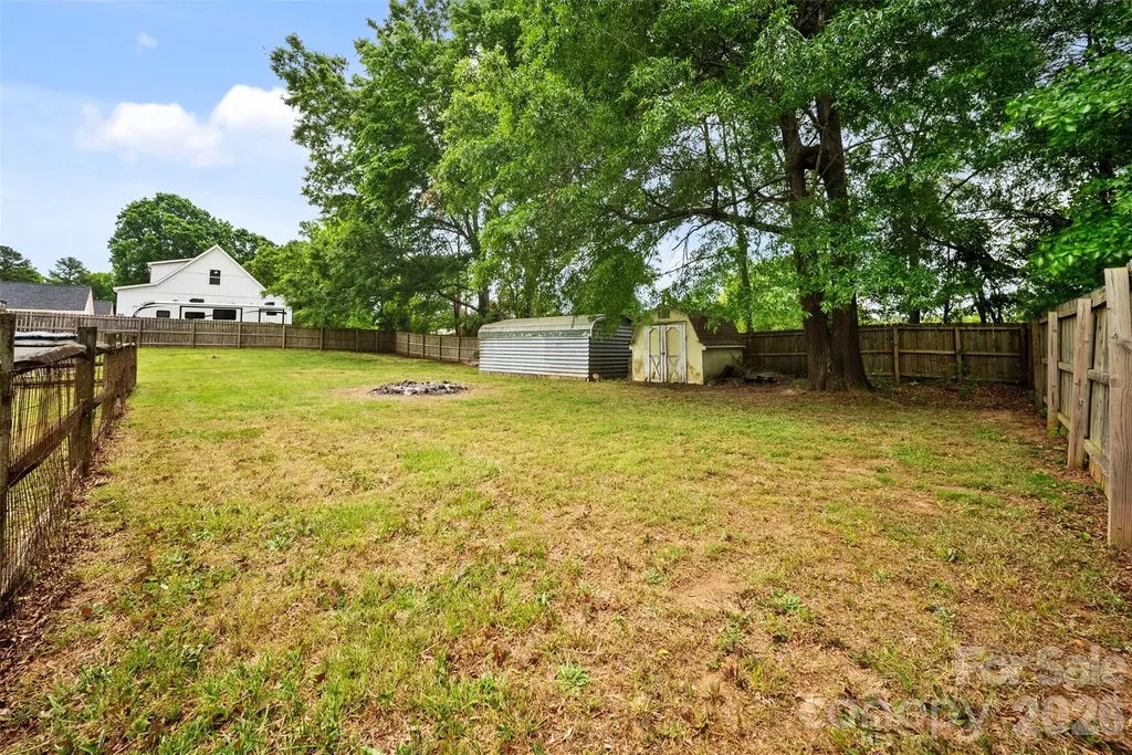 3832 Elkwood Court Concord NC 28025