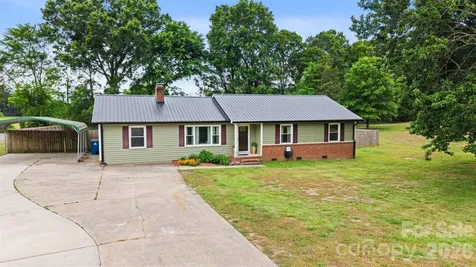 3832 Elkwood Court Concord NC 28025