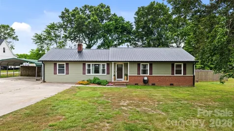 3832 Elkwood Court Concord NC 28025