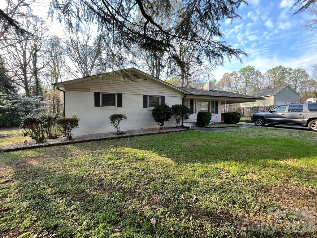 520 Carole Lane Charlotte NC 28214