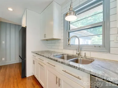3921 Sheffield Drive Charlotte NC 28205