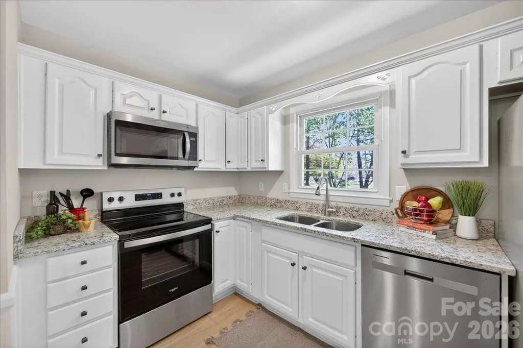 6576 Stoney Ridge Road Matthews NC 28104
