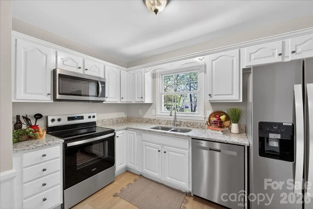 6576 Stoney Ridge Road Matthews NC 28104