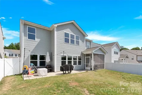 3153 Pinehills Way Mount Holly NC 28120