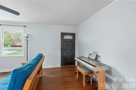 1122 Pine Knot Court Clover SC 29710