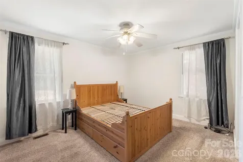 1122 Pine Knot Court Clover SC 29710
