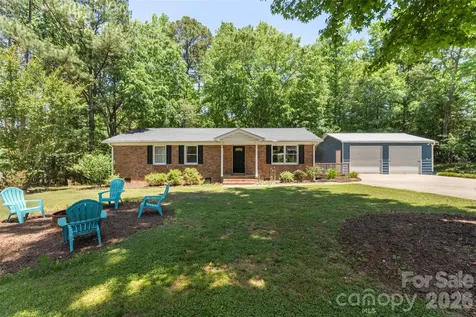 1122 Pine Knot Court Clover SC 29710