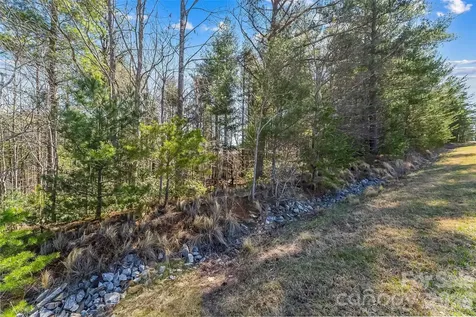 121 Lake Crest Drive Nebo NC 28761