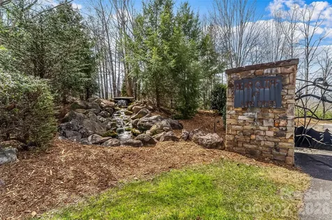 121 Lake Crest Drive Nebo NC 28761