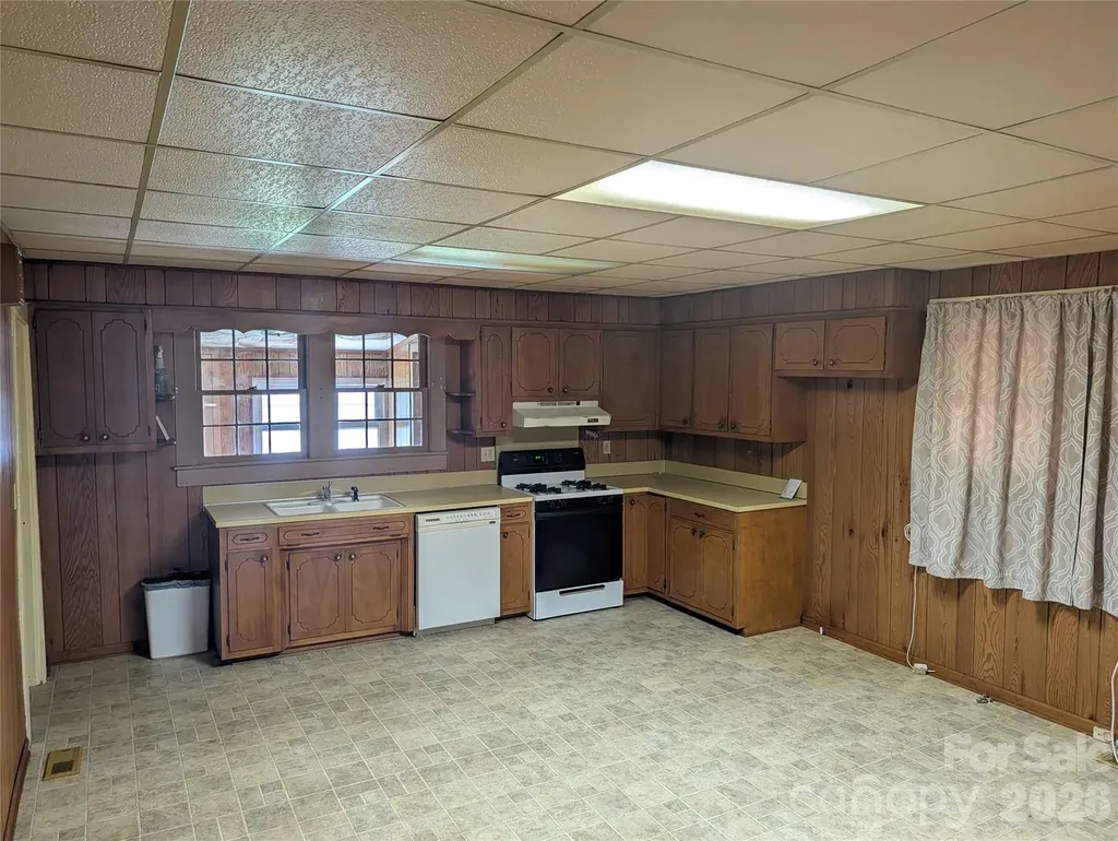 303 2nd Street Stanley NC 28164