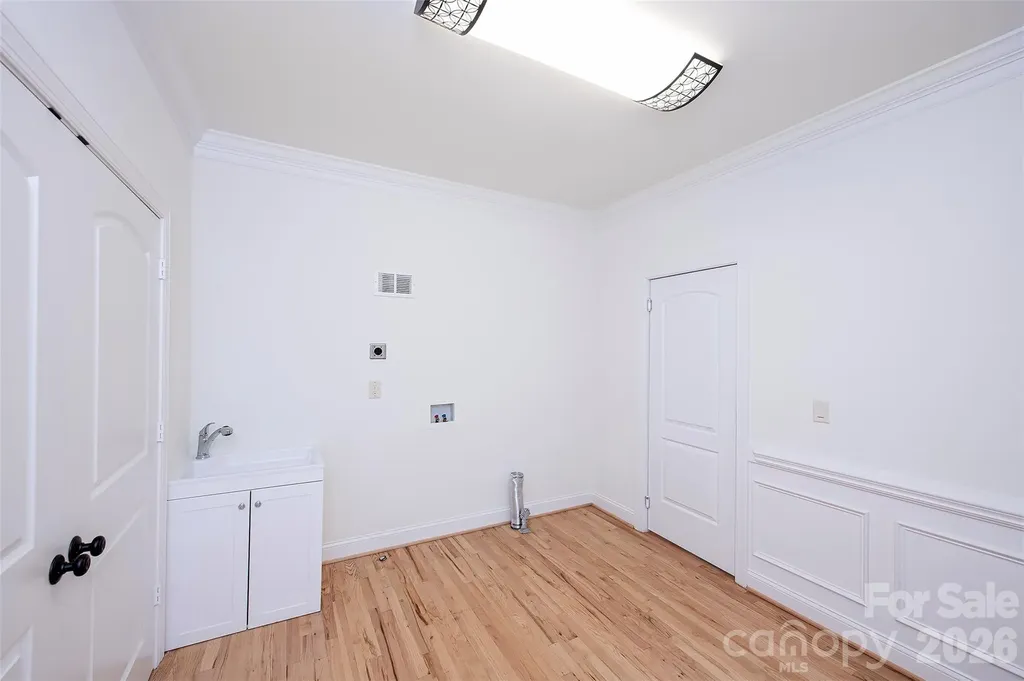 939 Linda Lane Charlotte NC 28211