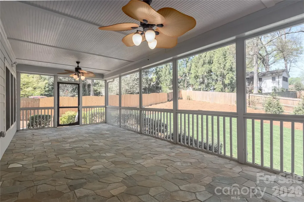 939 Linda Lane Charlotte NC 28211