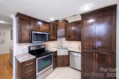 939 Linda Lane Charlotte NC 28211
