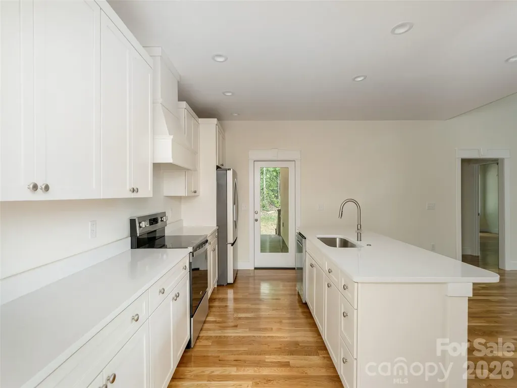 366 Mistletoe Trail Hendersonville NC 28791