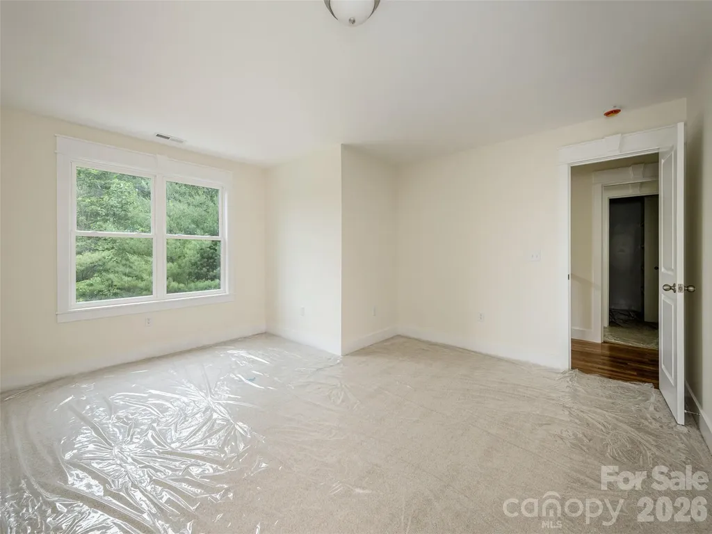 366 Mistletoe Trail Hendersonville NC 28791