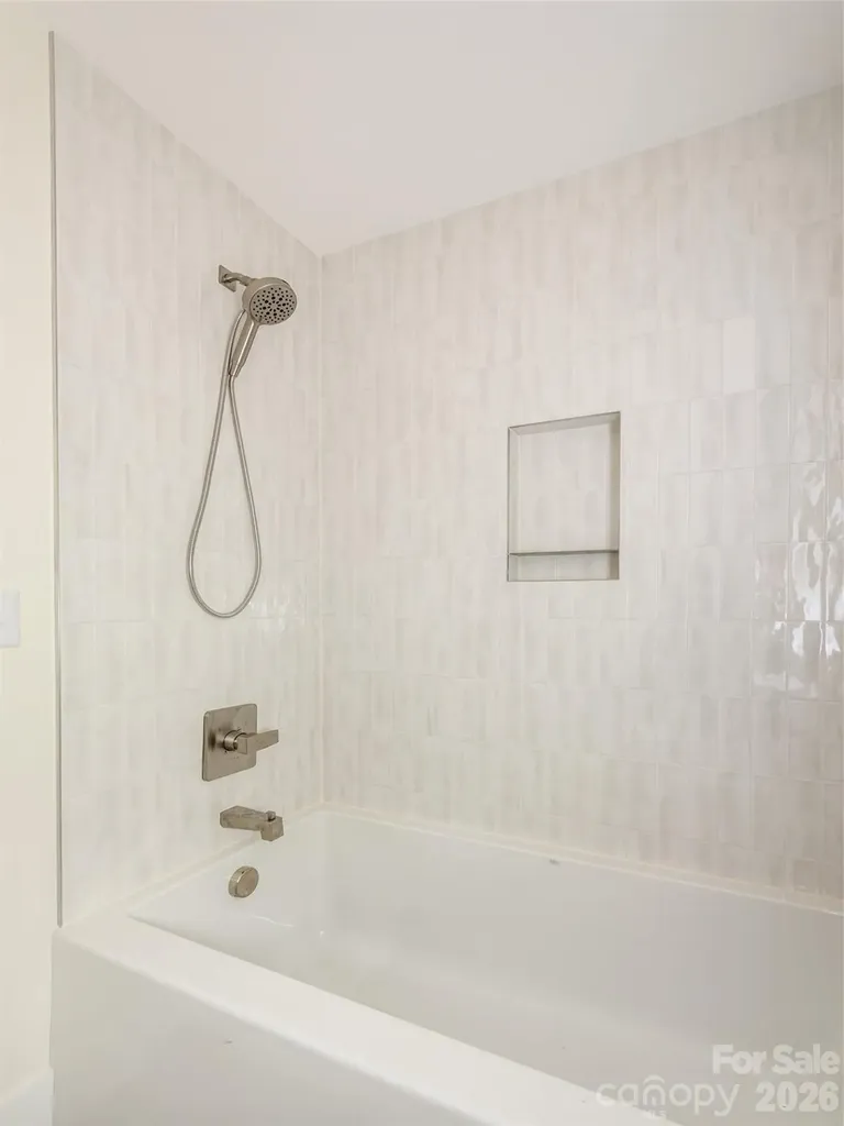 366 Mistletoe Trail Hendersonville NC 28791