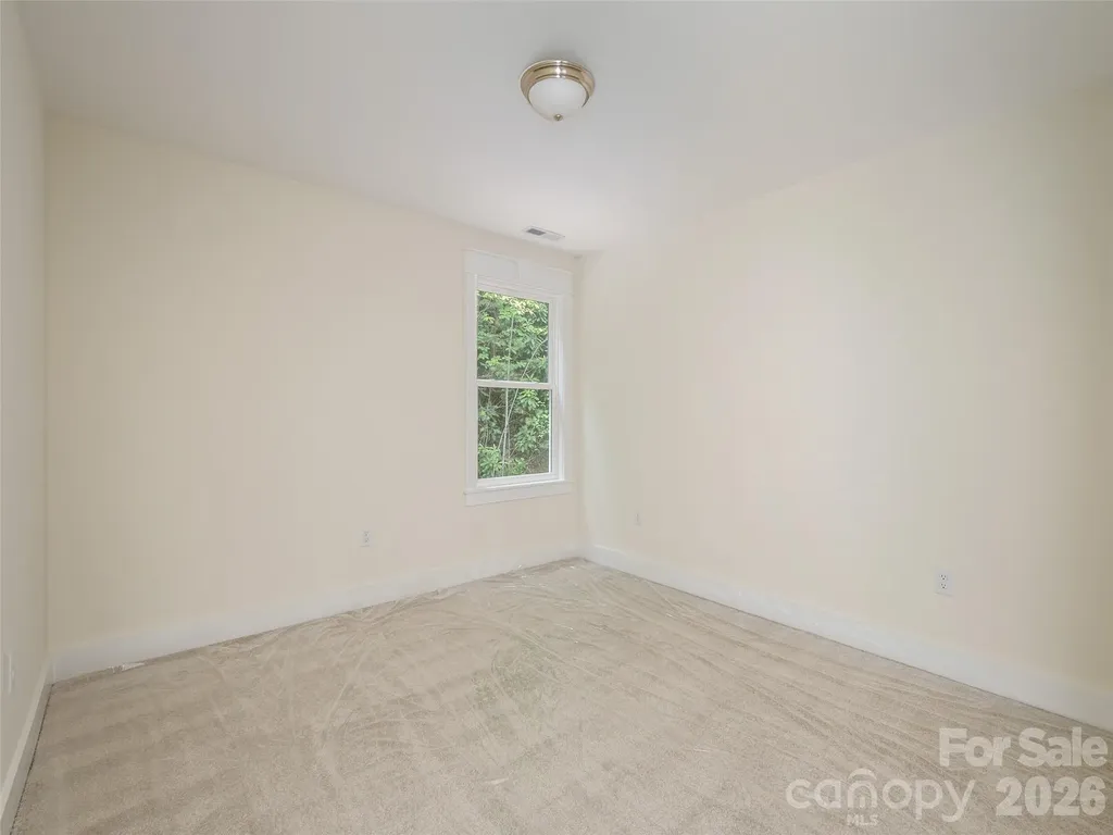 366 Mistletoe Trail Hendersonville NC 28791
