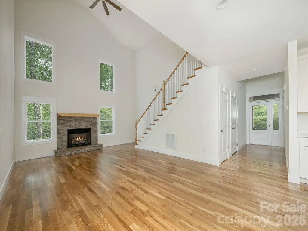 366 Mistletoe Trail Hendersonville NC 28791