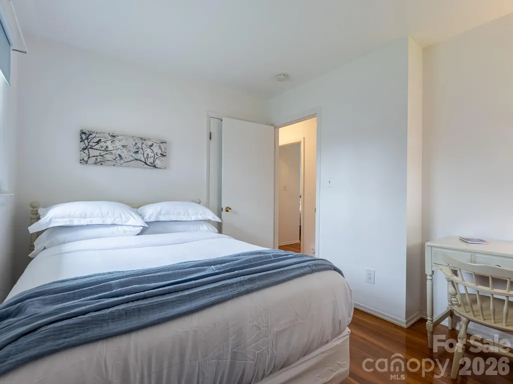 56 Skyview Terrace Asheville NC 28806