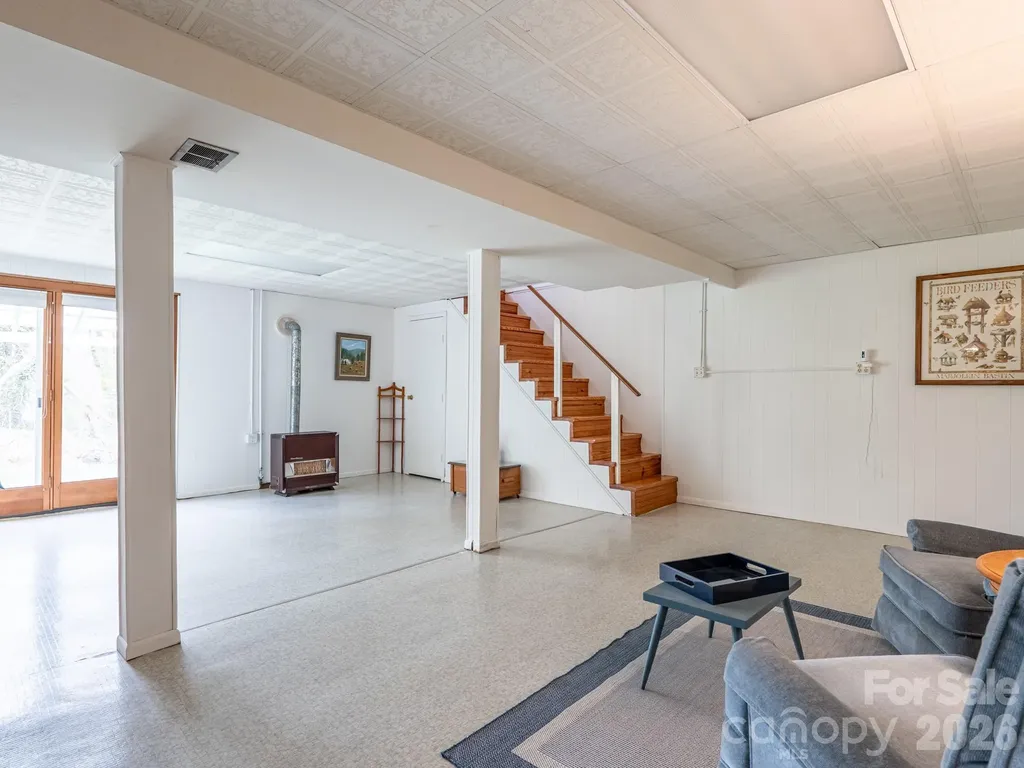 56 Skyview Terrace Asheville NC 28806