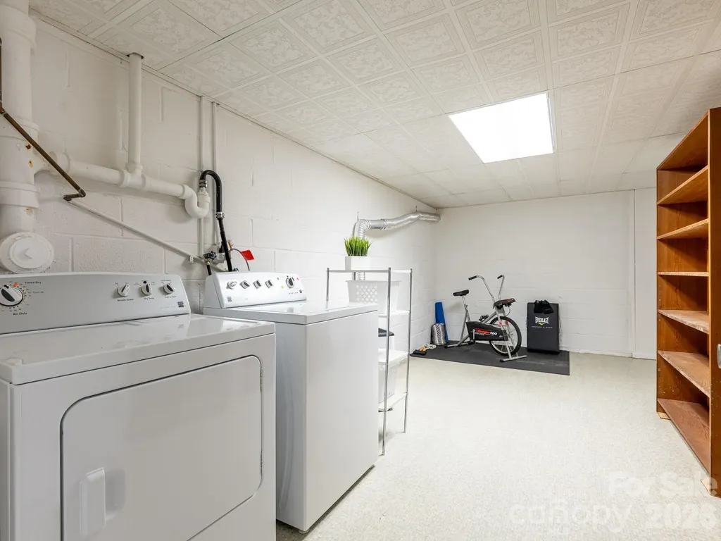 56 Skyview Terrace Asheville NC 28806