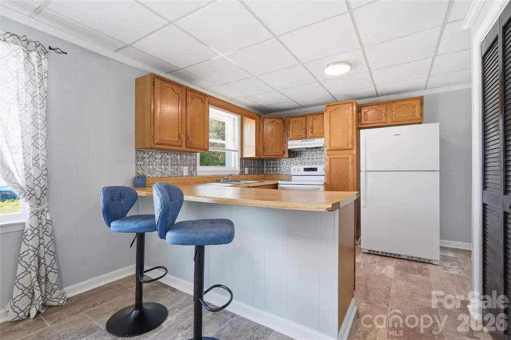 346 N Cleghorn Street Rutherfordton NC 28139