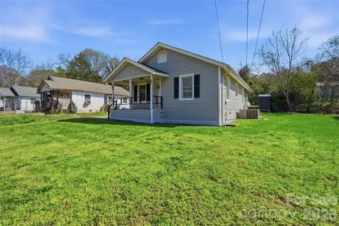 346 N Cleghorn Street Rutherfordton NC 28139