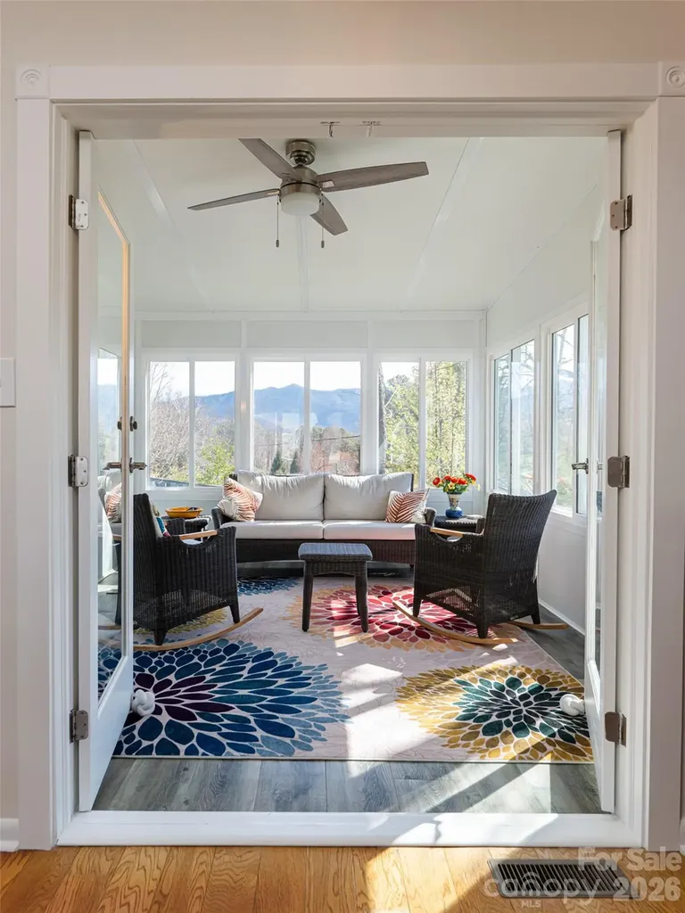 2F Lynx Drive Black Mountain NC 28711