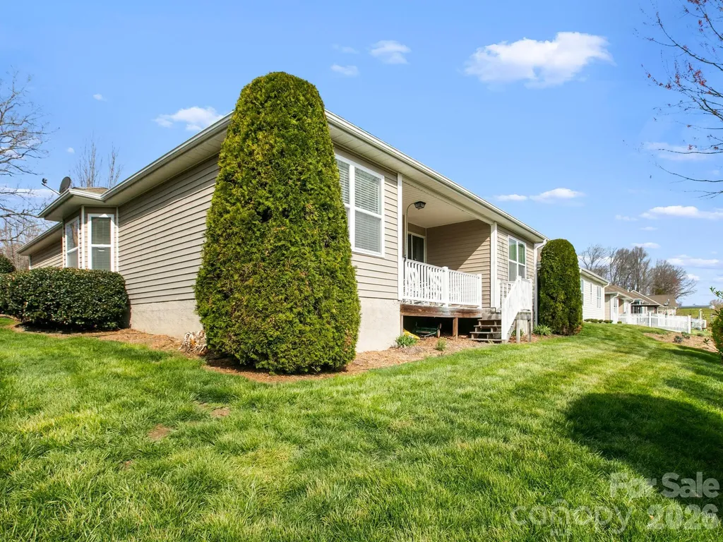 7 Eagle Creek Trail S Flat Rock NC 28731