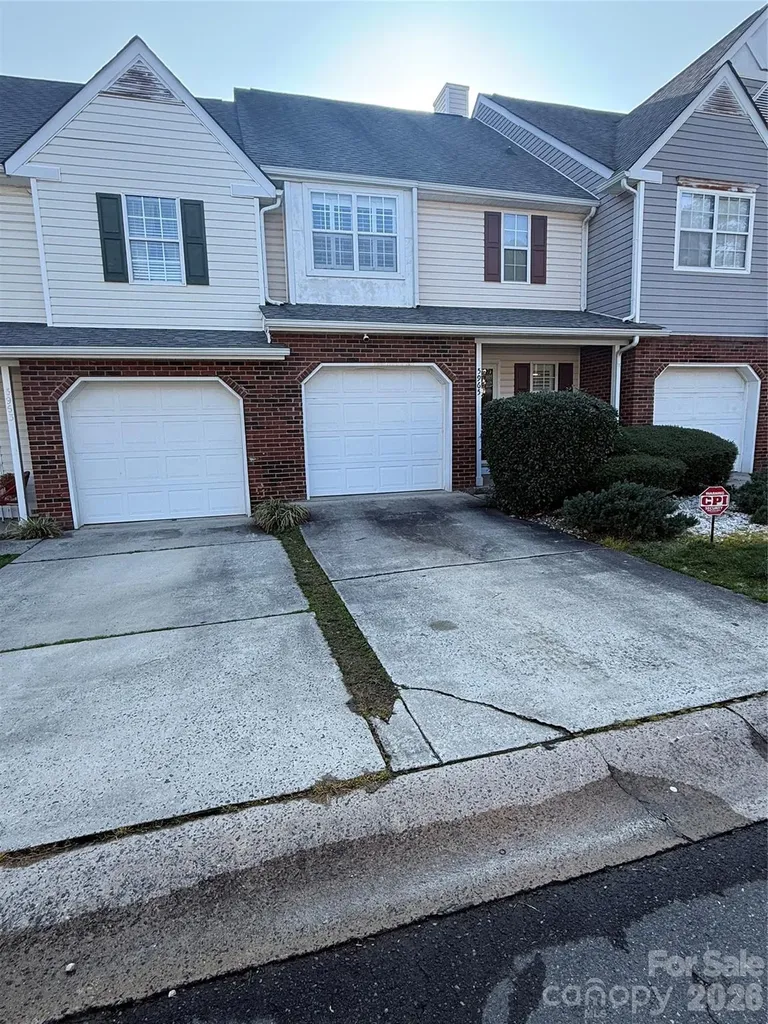 5965 Prescott Court Charlotte NC 28269