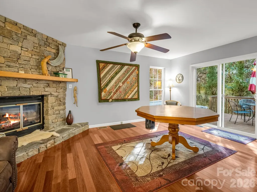 108 Nuthatch Trace Brevard NC 28712