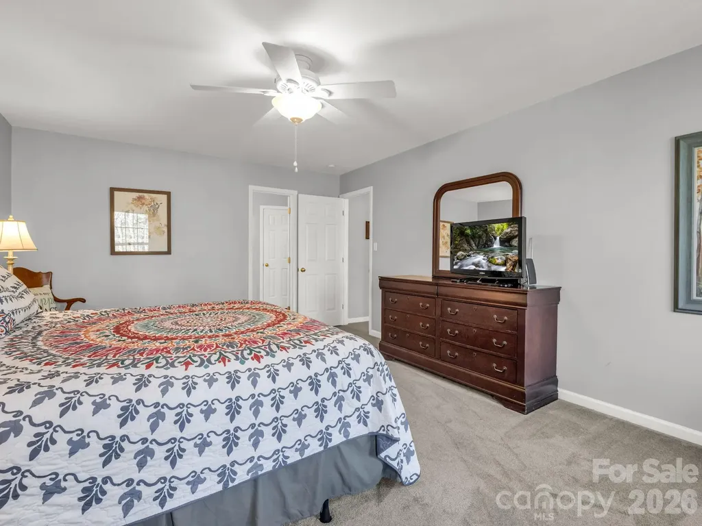 108 Nuthatch Trace Brevard NC 28712